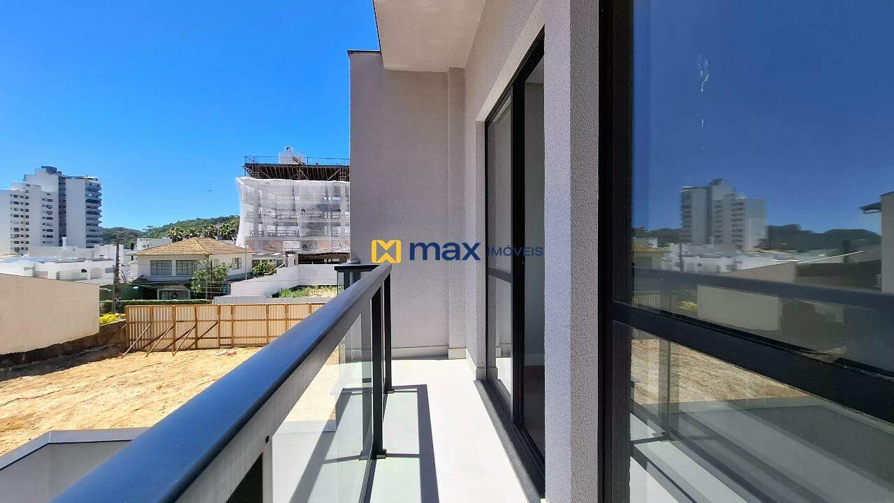 Casa à venda no Cabeçudas: Sacada