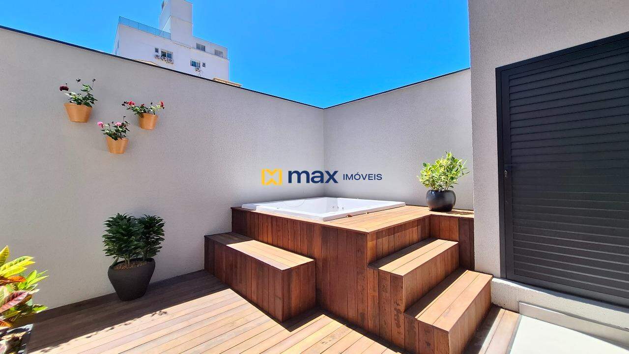 Casa à venda no Cabeçudas: Área externa