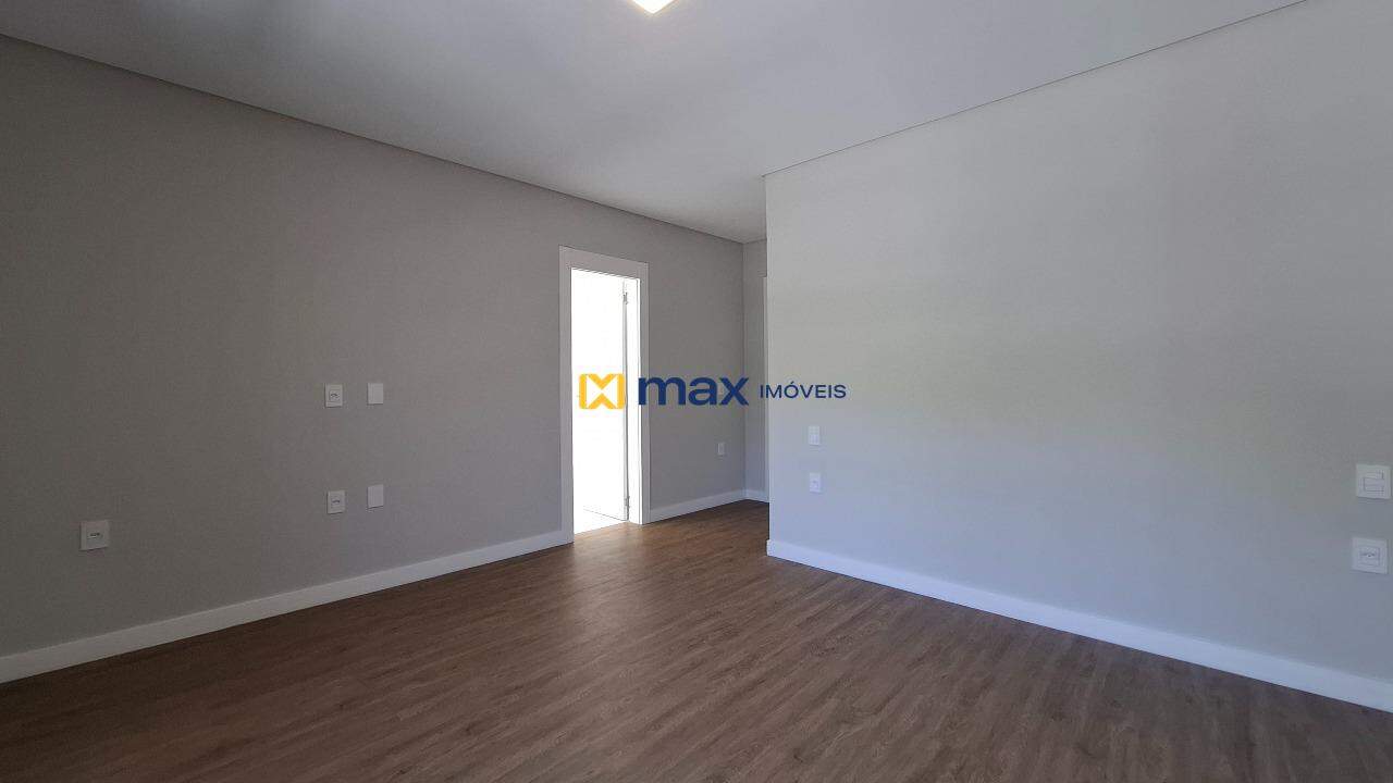 Casa à venda no Cabeçudas: Suíte 3