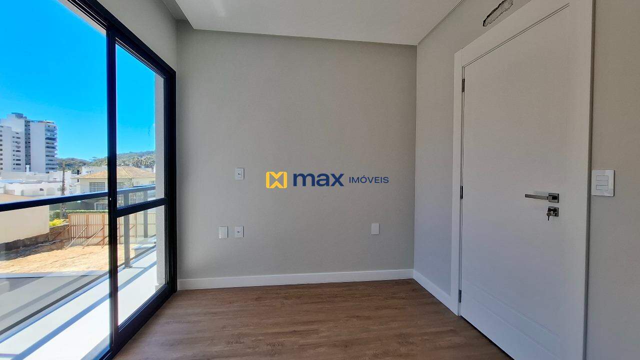 Casa à venda no Cabeçudas: Suíte