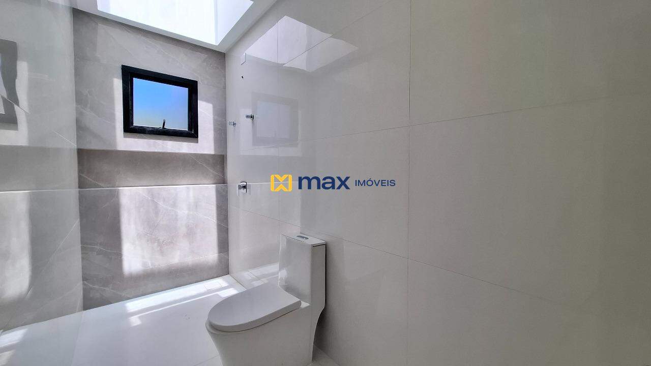 Casa à venda no Cabeçudas: Banheiro suíte 3