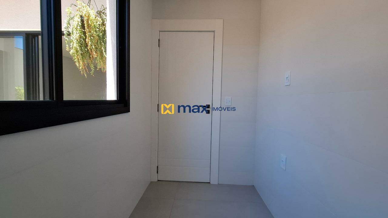 Casa à venda no Cabeçudas: Área de serviço