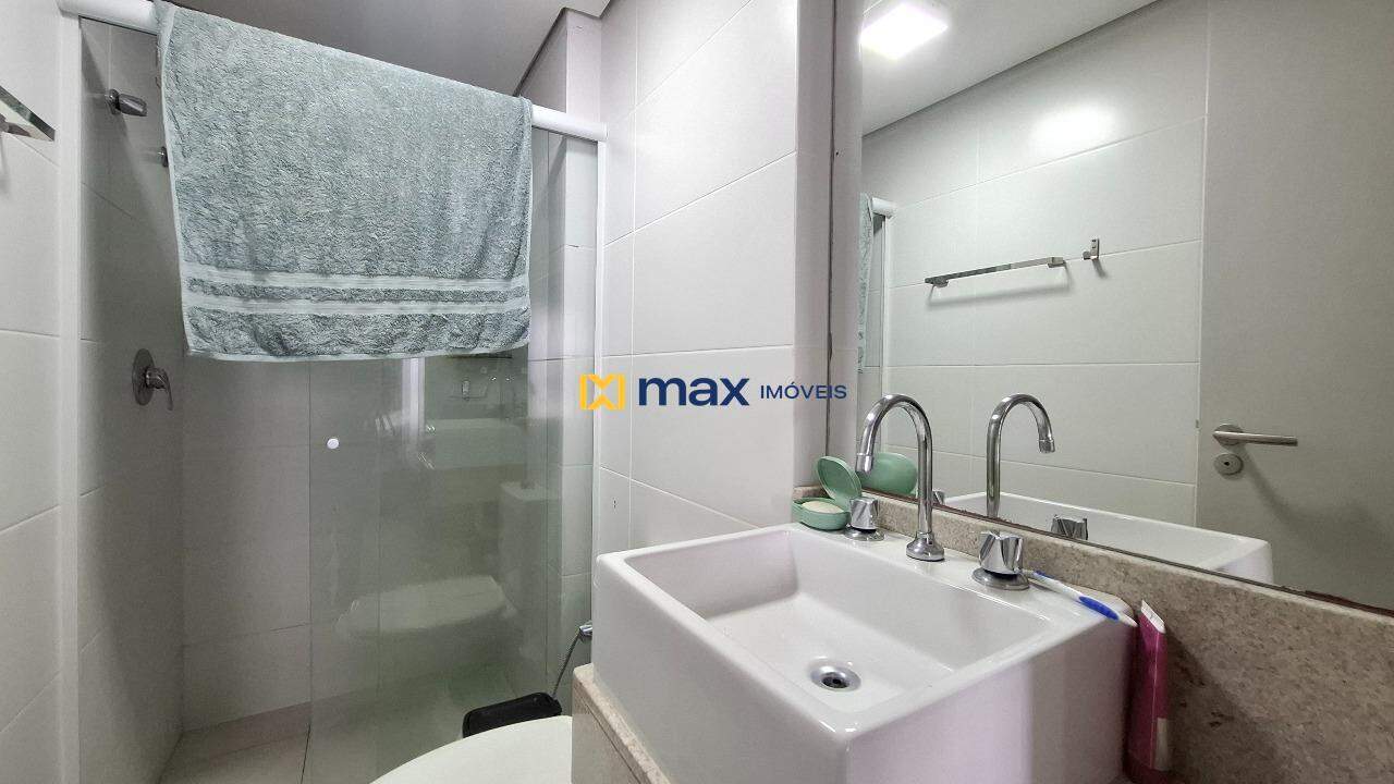 Apartamento à venda no Centro: Banheiro suíte