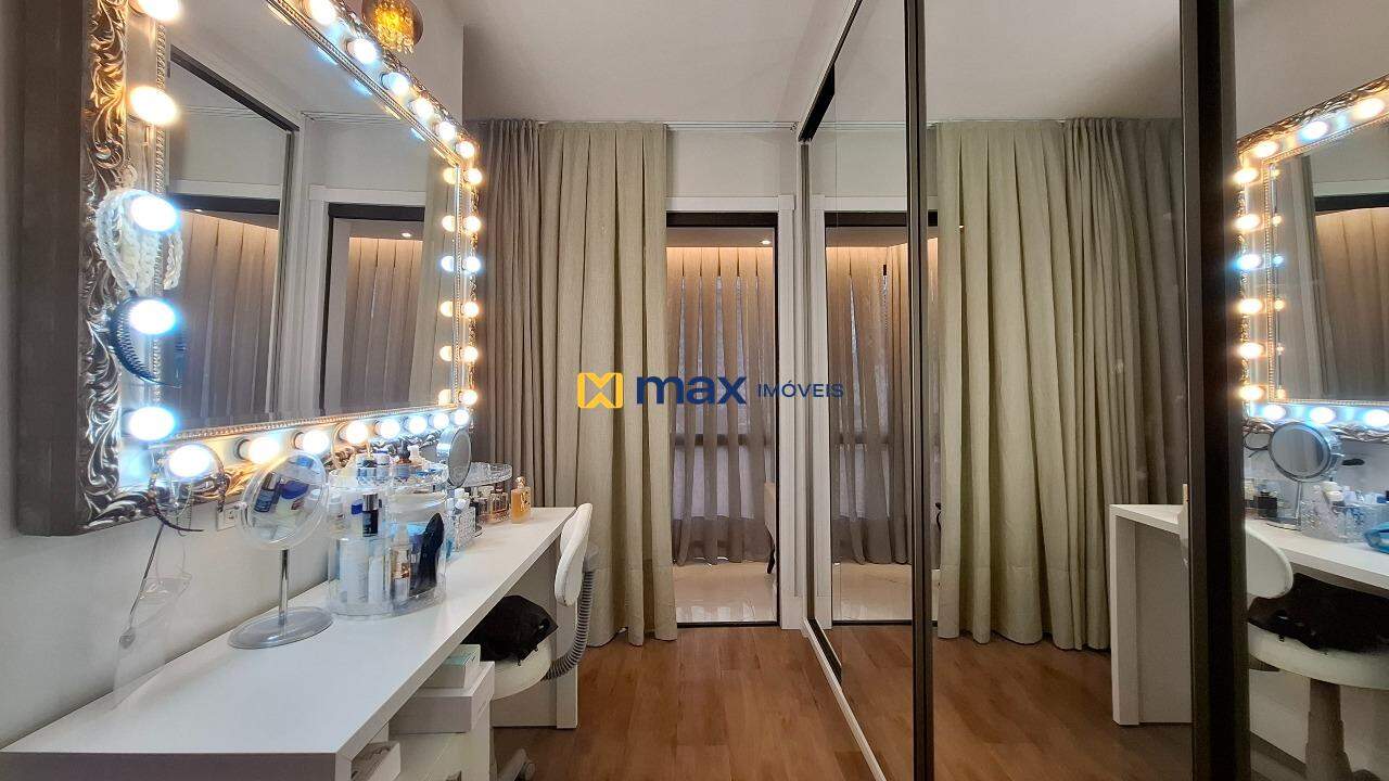 Apartamento à venda no Centro: Closet