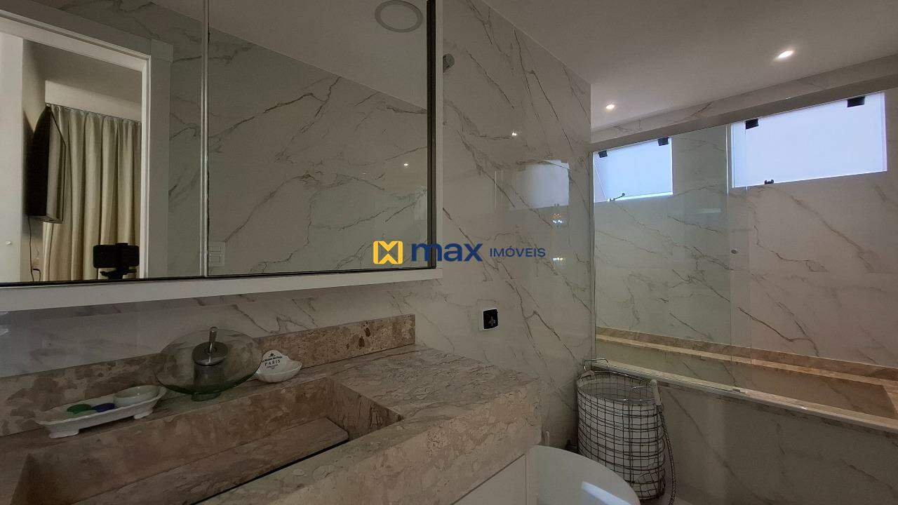 Apartamento à venda no Centro: Banheiro suíte