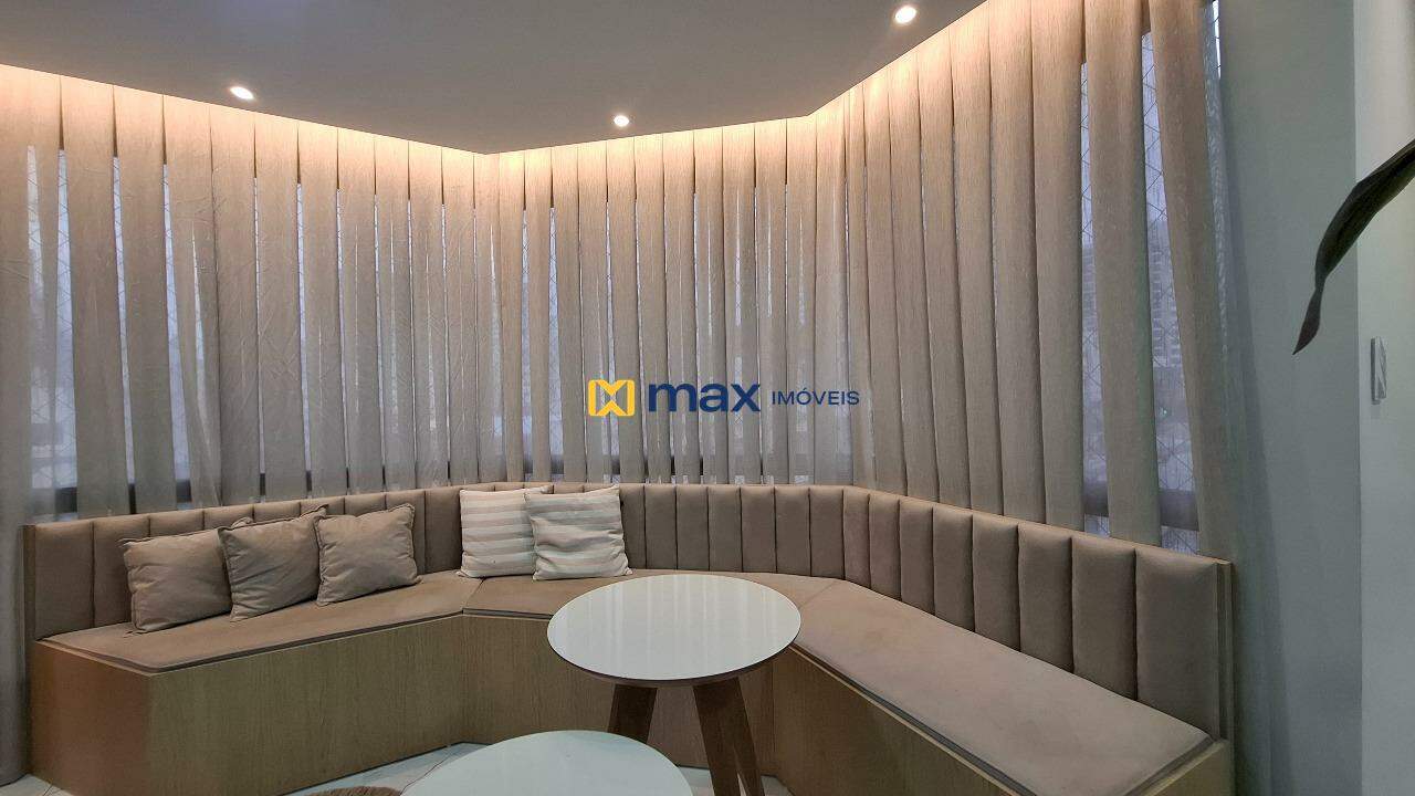 Apartamento à venda no Centro: Sacada