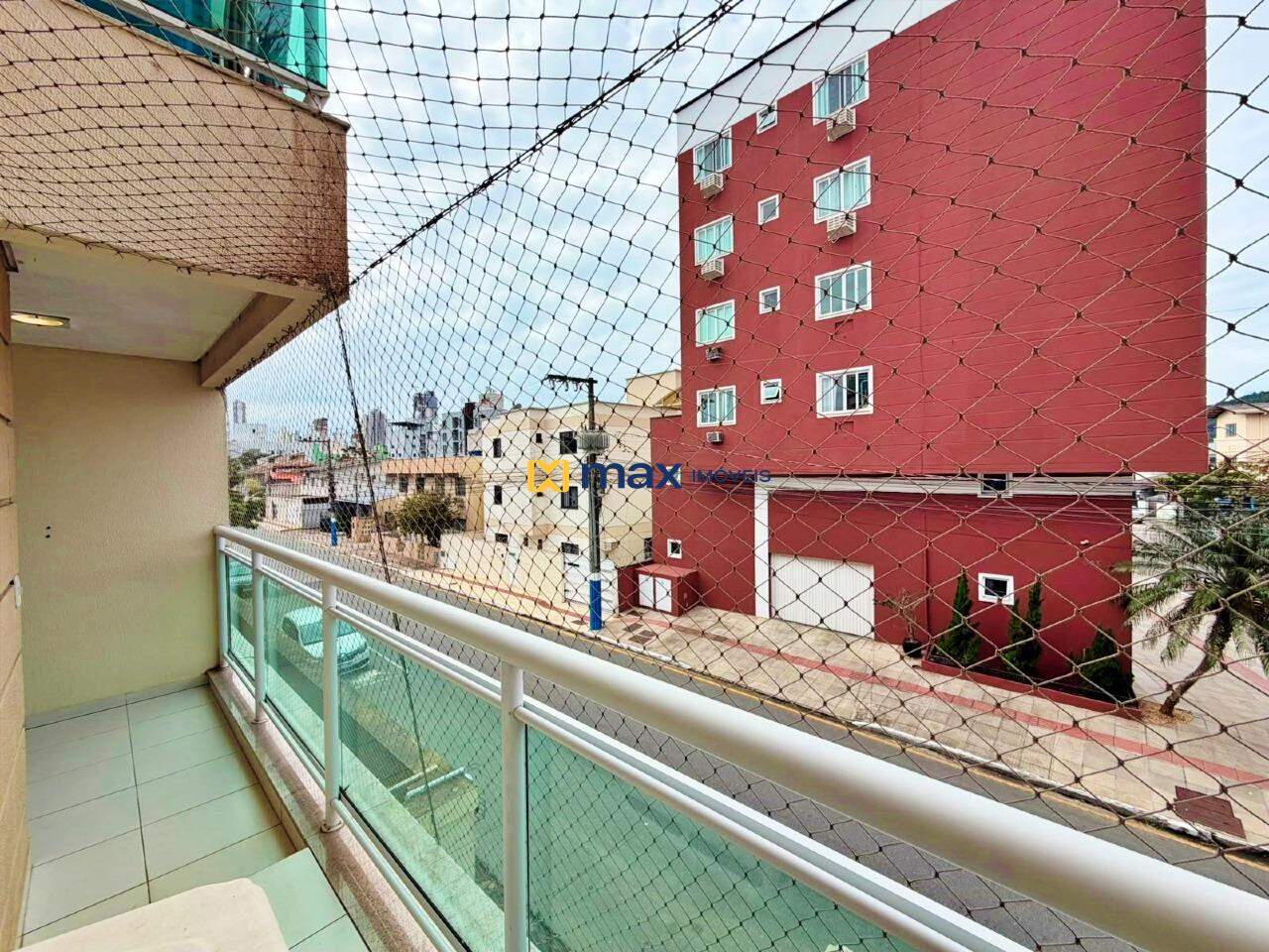 Apartamento para aluguel no Municípios: Sacada com Churrasqueira