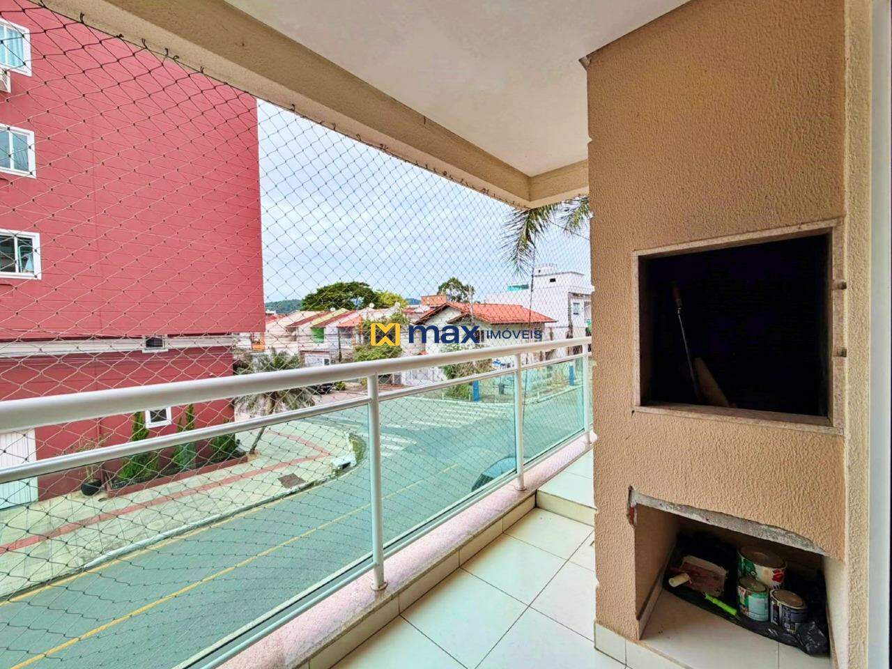 Apartamento para aluguel no Municípios: Sacada com Churrasqueira