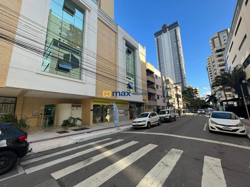 Apartamento à venda no Centro: Rua