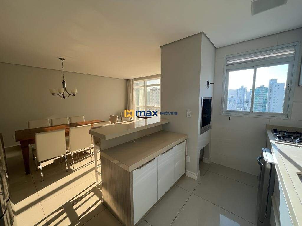 Apartamento à venda no Centro: Cozinha americana