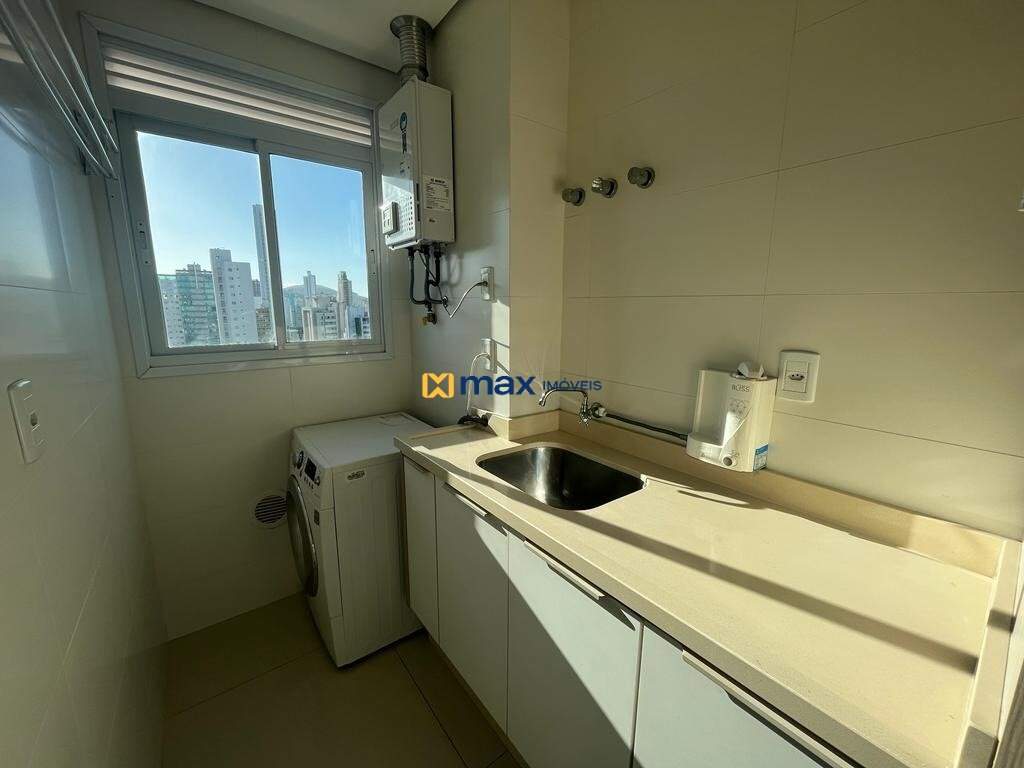 Apartamento à venda no Centro: Lavanderia