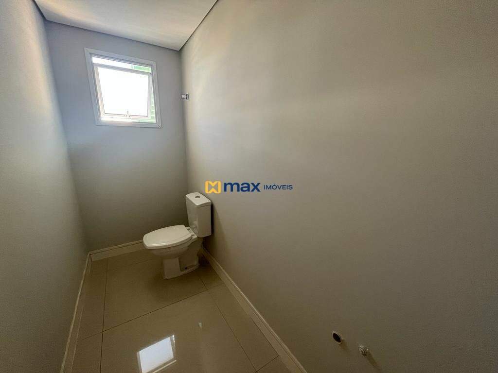 Apartamento à venda no Centro: Lavabo