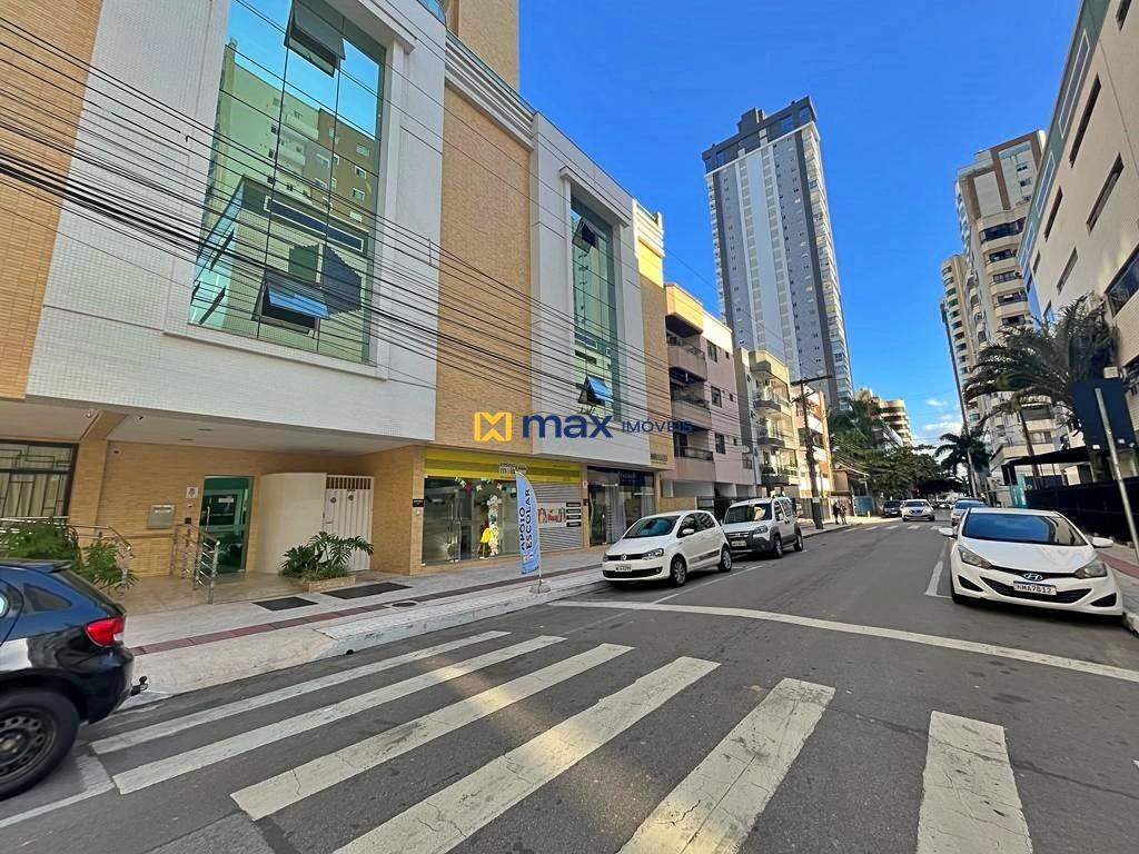 Apartamento à venda no Centro: Rua