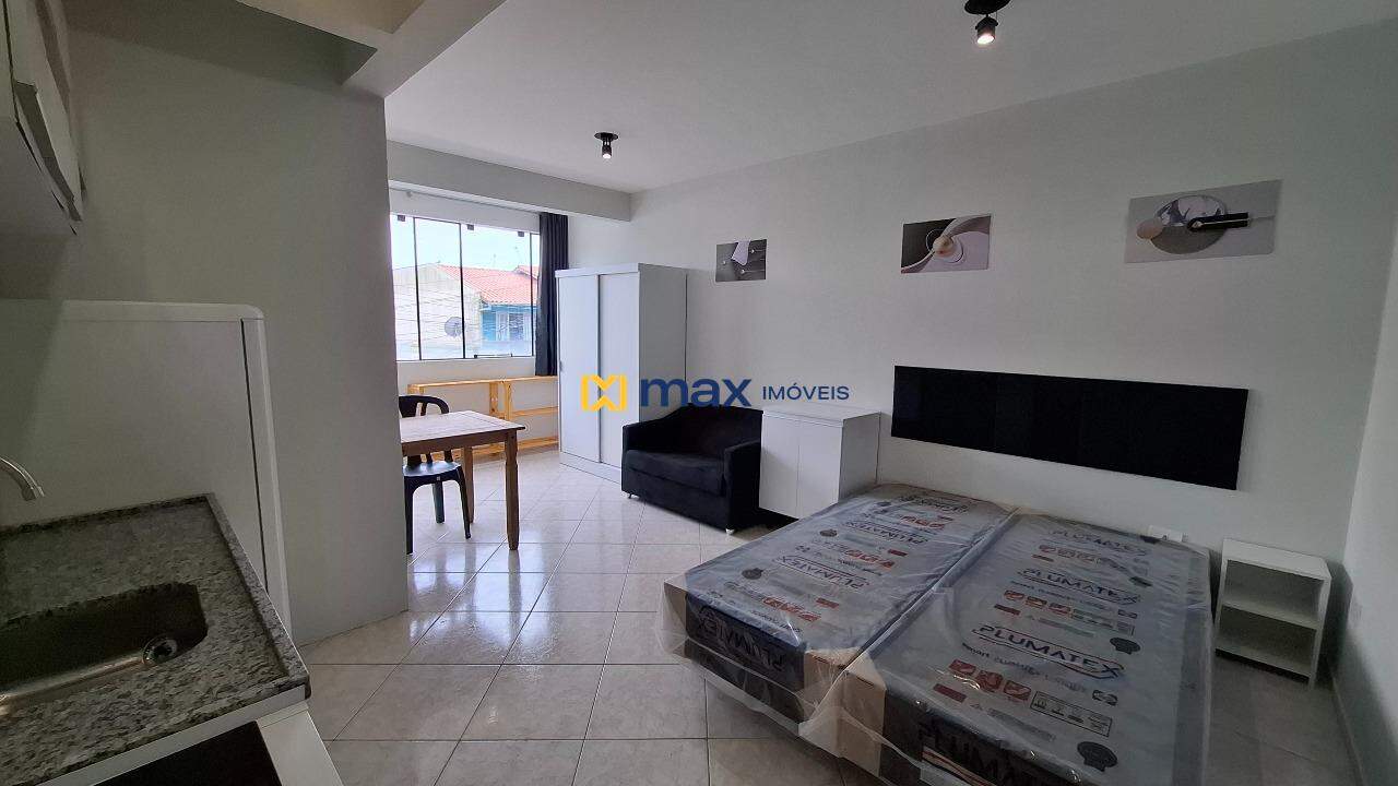 Apartamento para aluguel no Centro: Cozinha/ Quarto