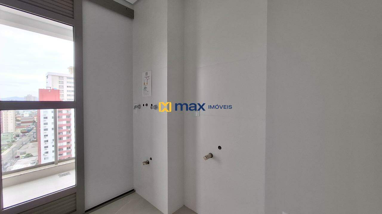 Apartamento à venda no Centro: Área de serviço