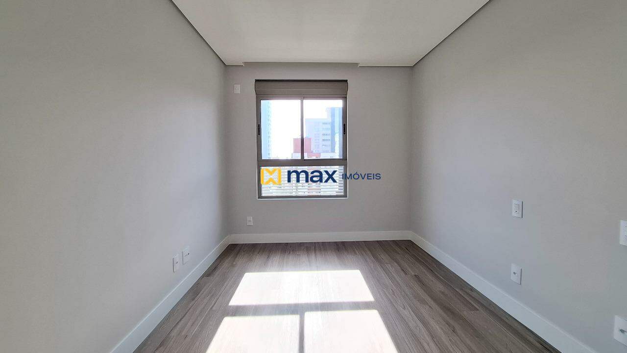 Apartamento à venda no Centro: Suíte