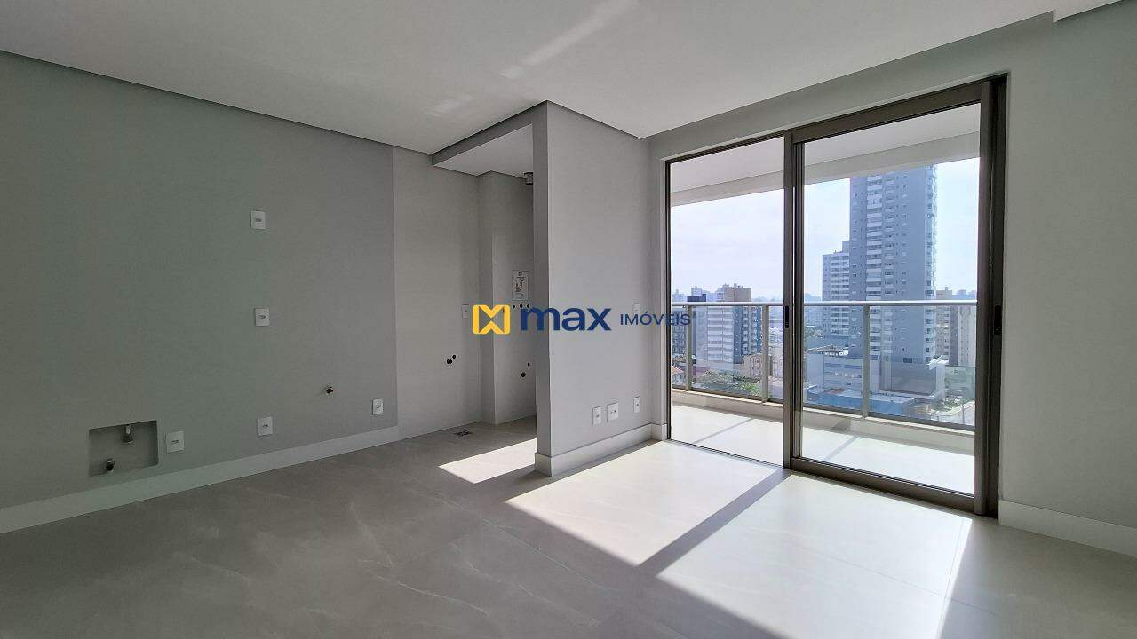 Apartamento à venda no Centro: Living integrado