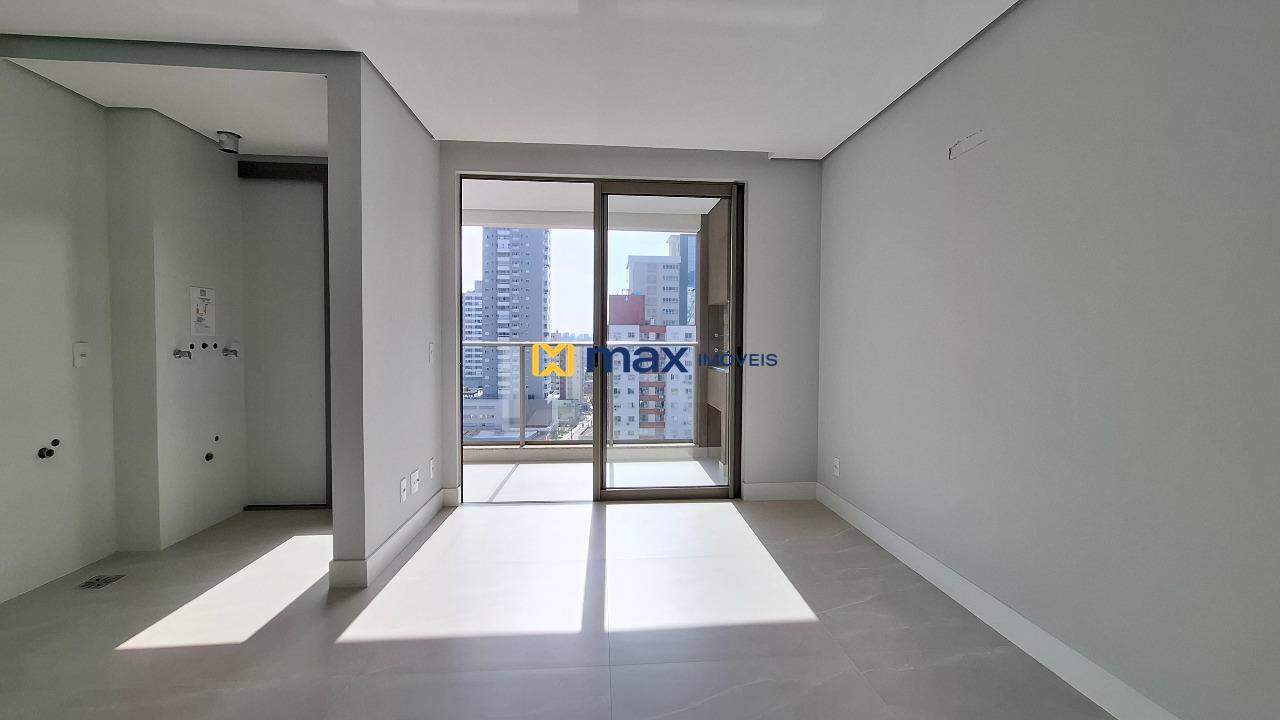 Apartamento à venda no Centro: Living integrado