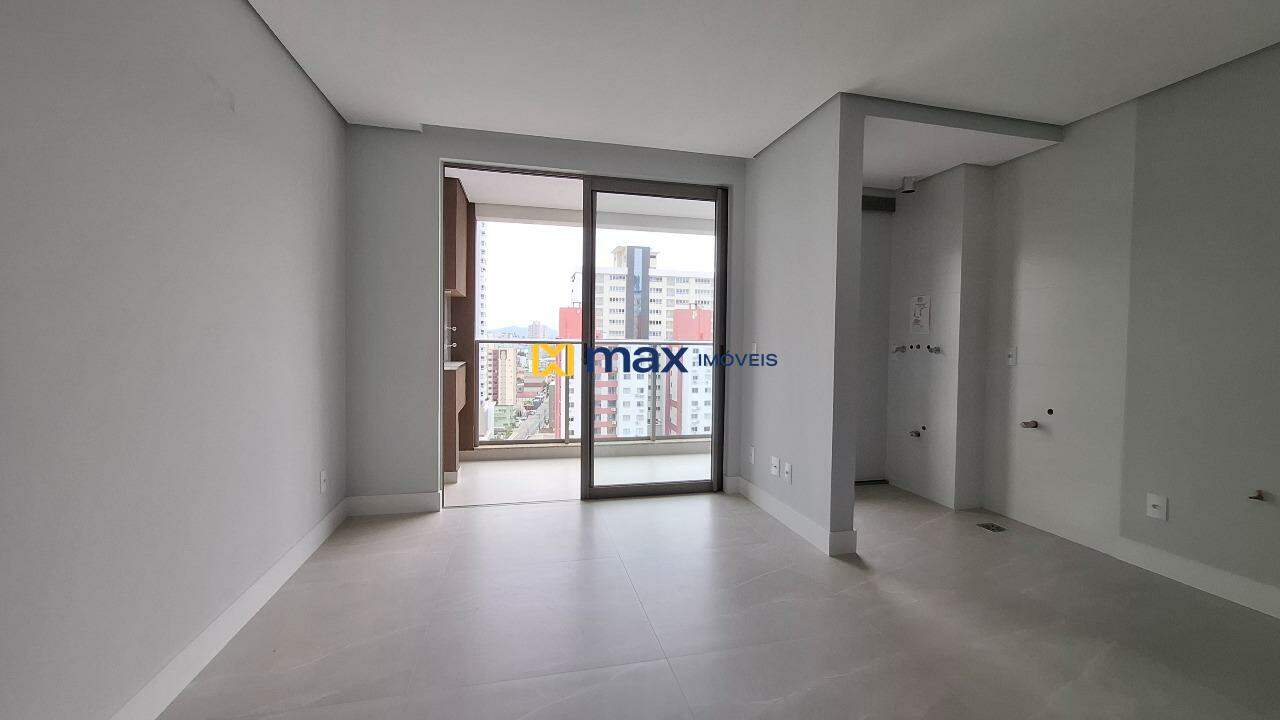 Apartamento à venda no Centro: Living integrado