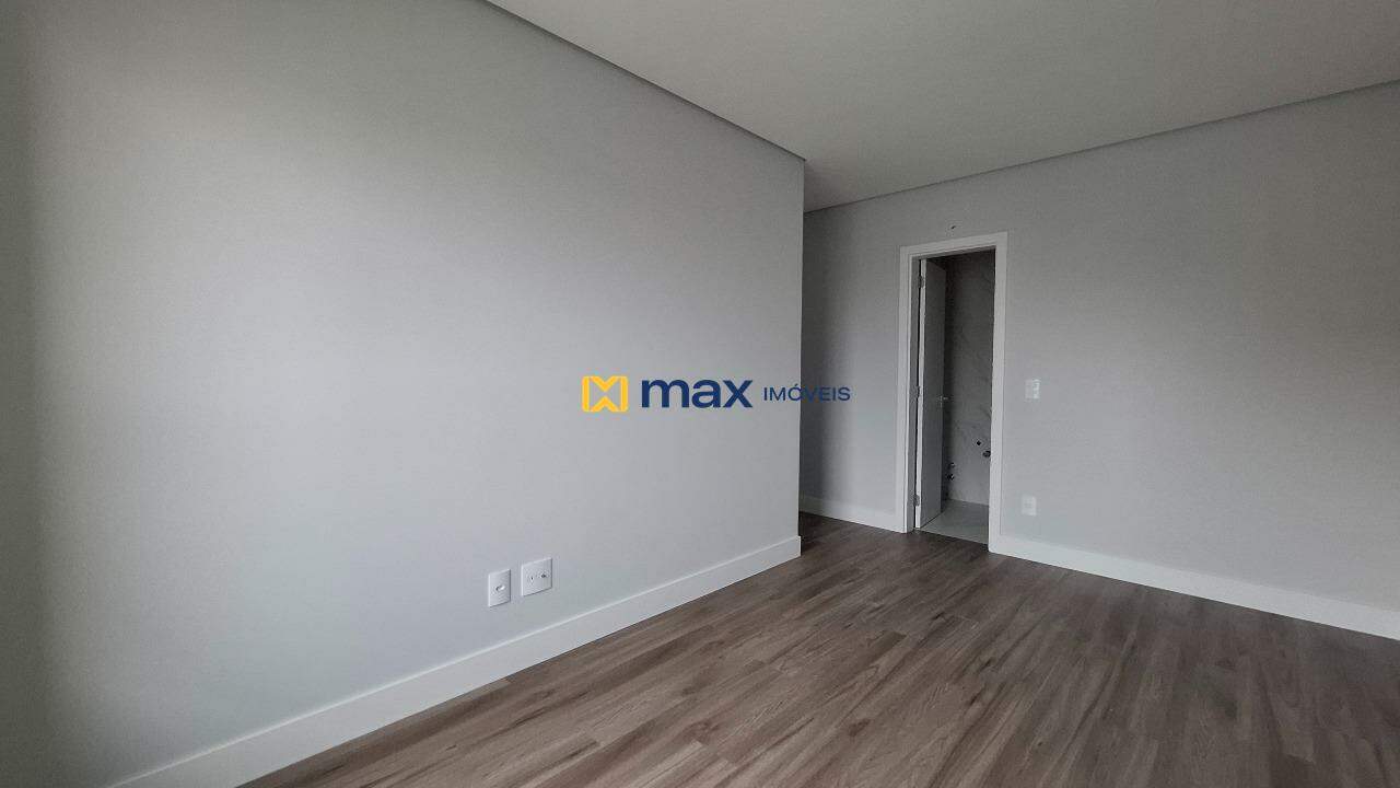 Apartamento à venda no Centro: Suíte