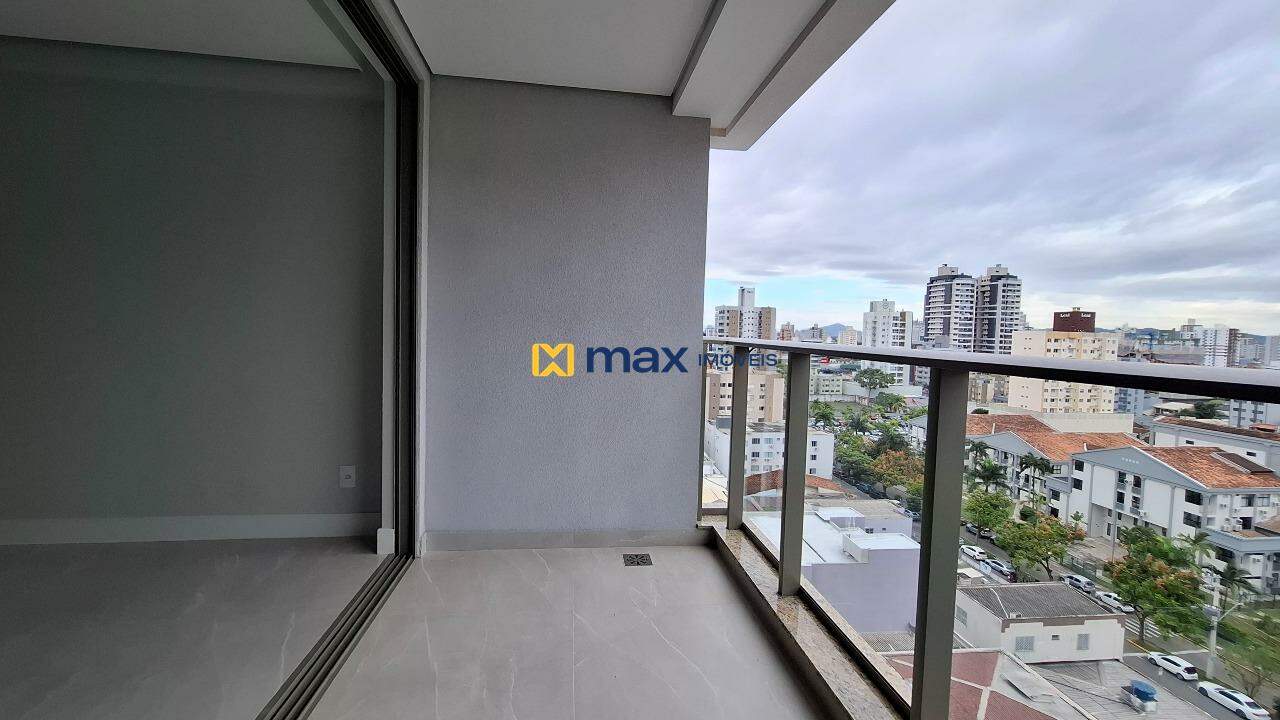 Apartamento à venda no Centro: Sacada com churrasqueira