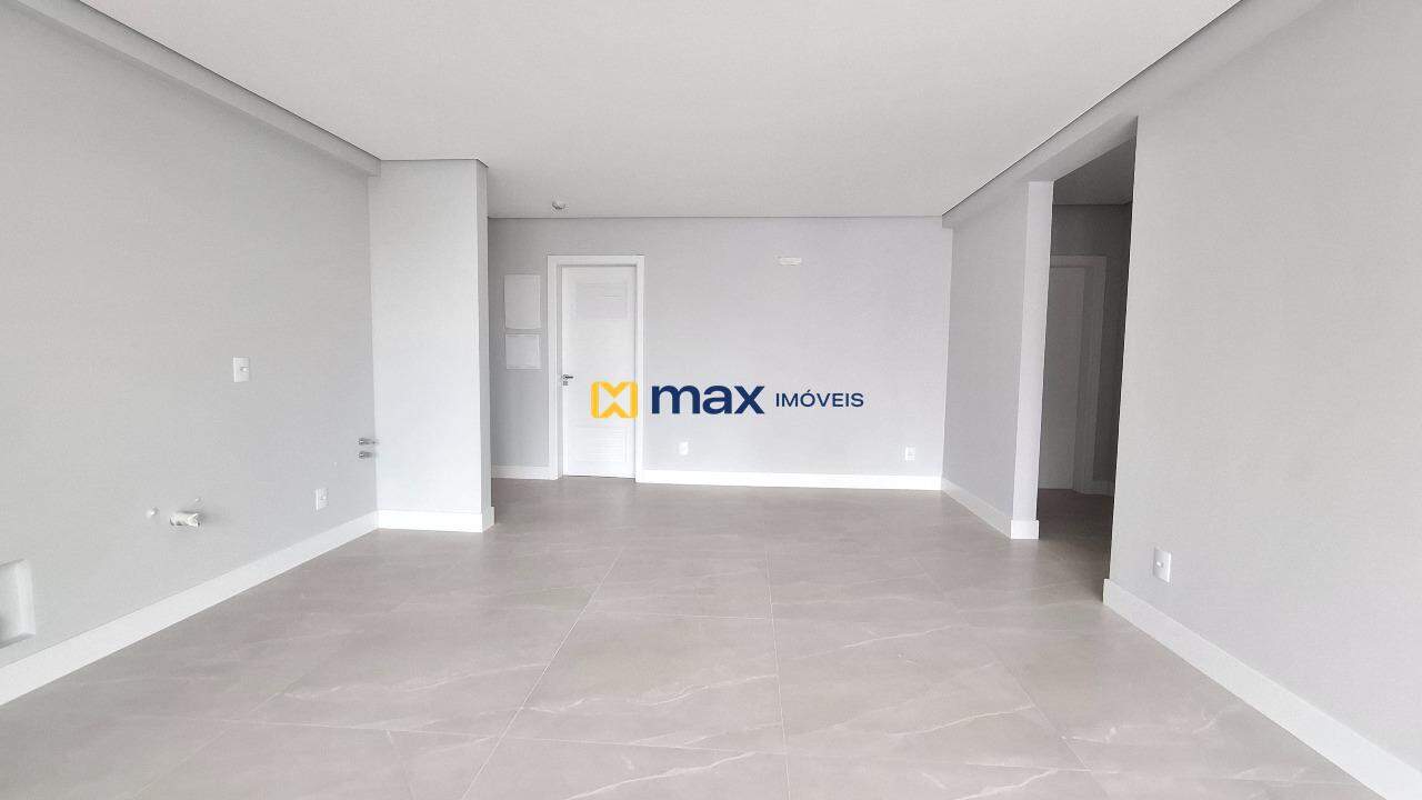 Apartamento à venda no Centro: Living integrado