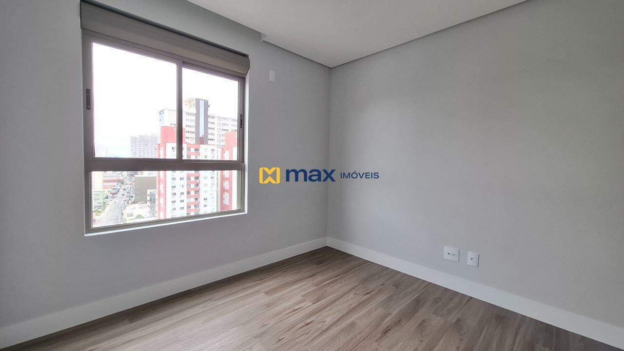Apartamento à venda no Centro: Suíte 2