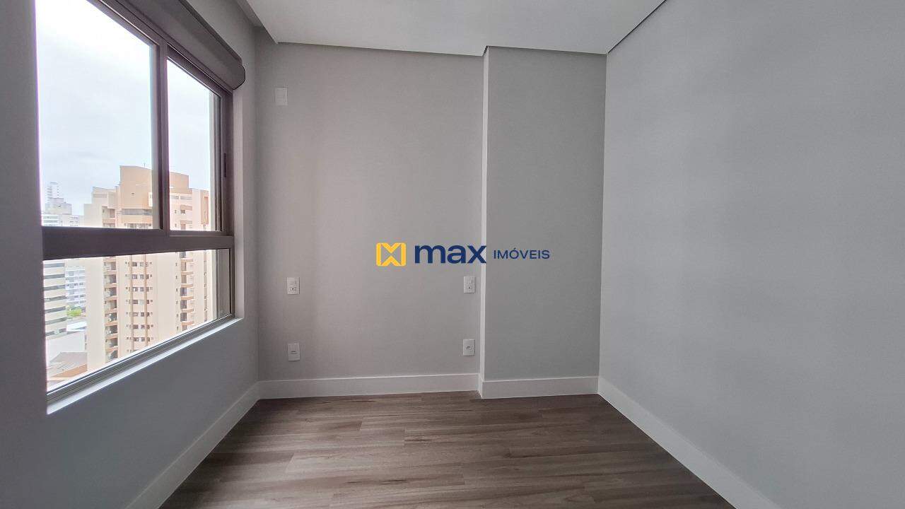 Apartamento à venda no Centro: Suíte 2