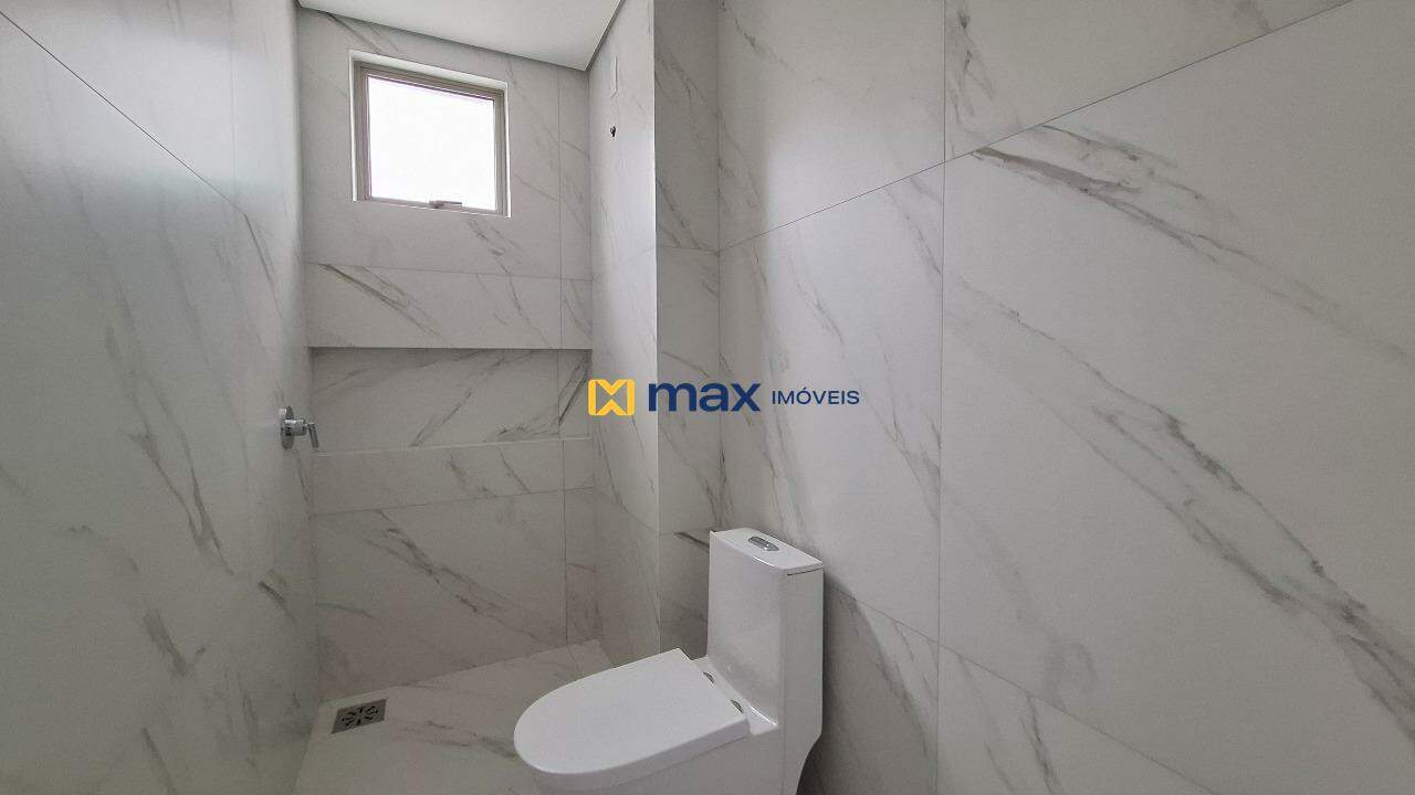 Apartamento à venda no Centro: Banheiro social