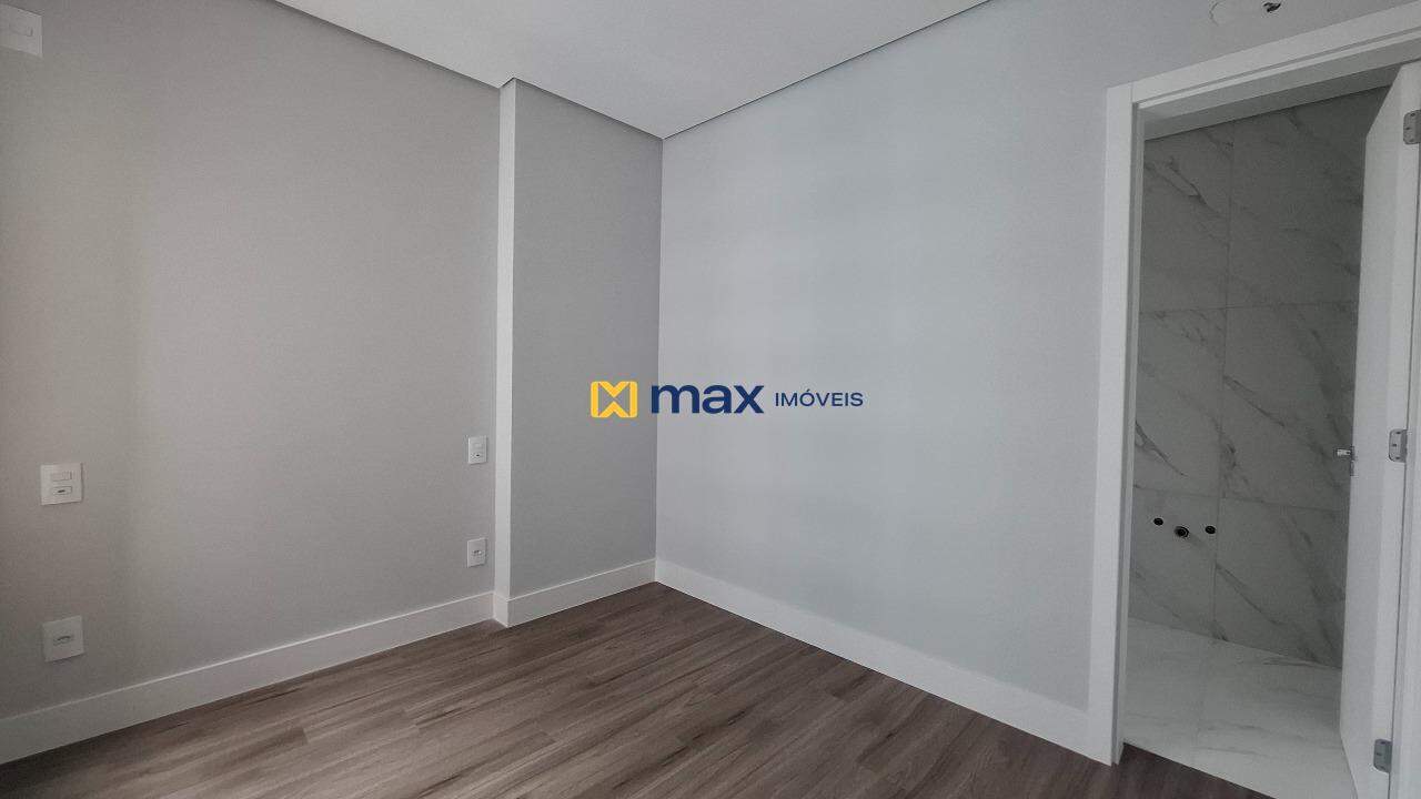 Apartamento à venda no Centro: Suíte 2