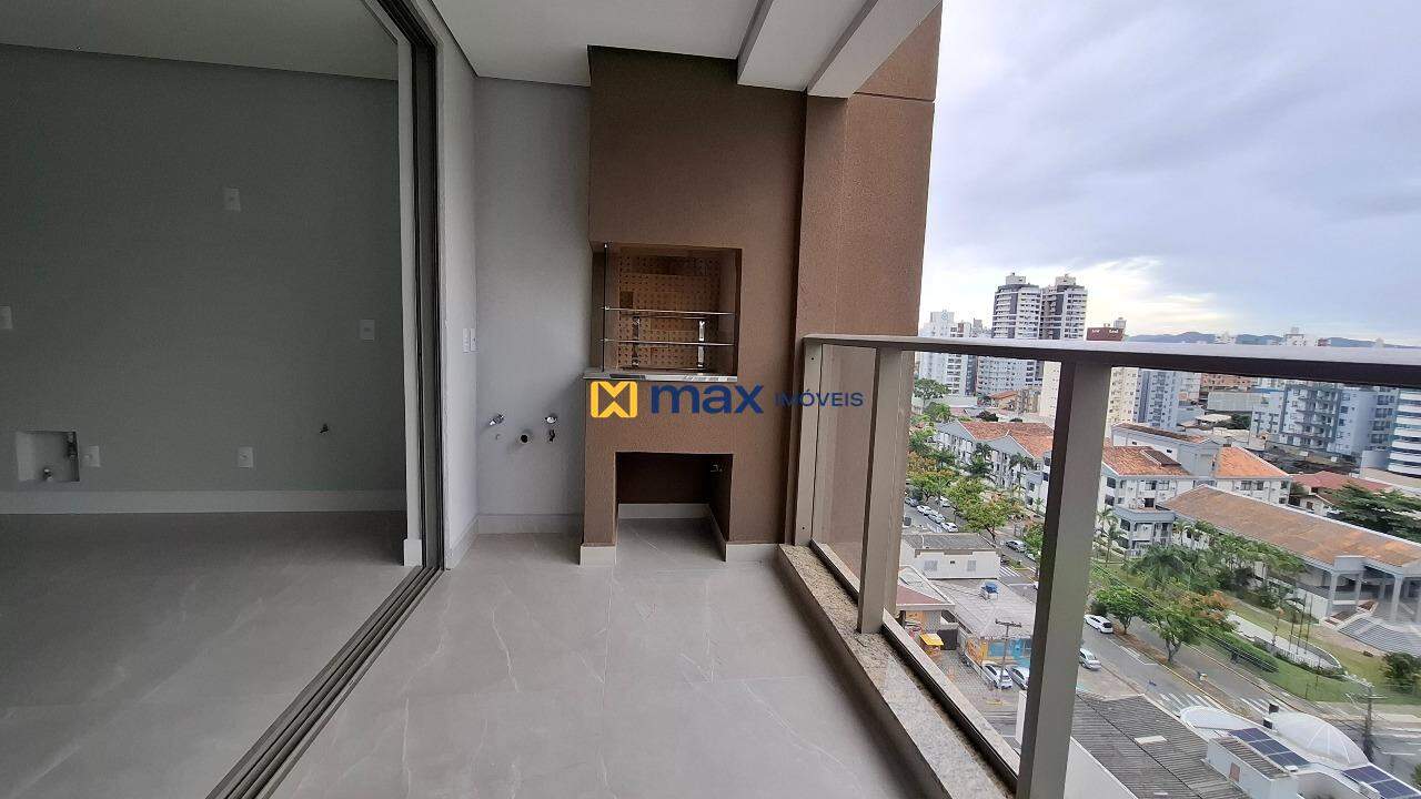 Apartamento à venda no Centro: Sacada com churrasqueira