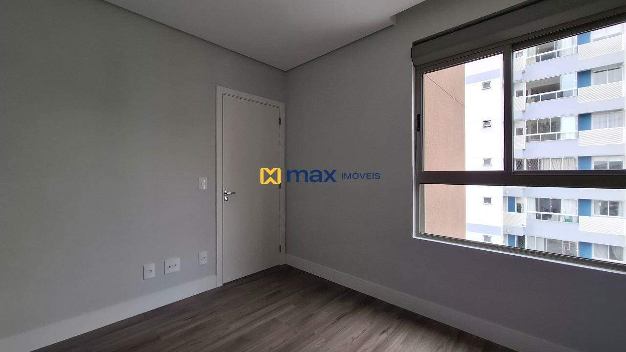Apartamento à venda no Centro: Suíte 2