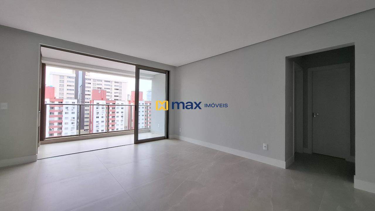 Apartamento à venda no Centro: Living integrado