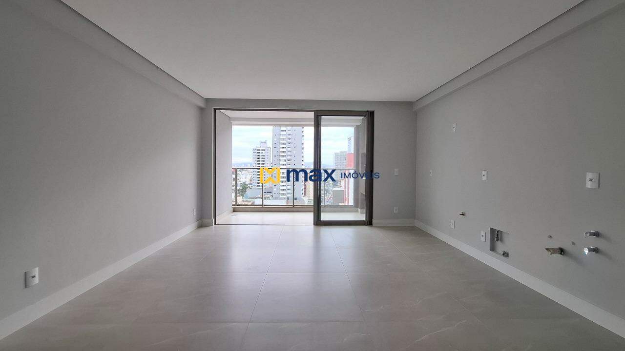 Apartamento à venda no Centro: Living integrado