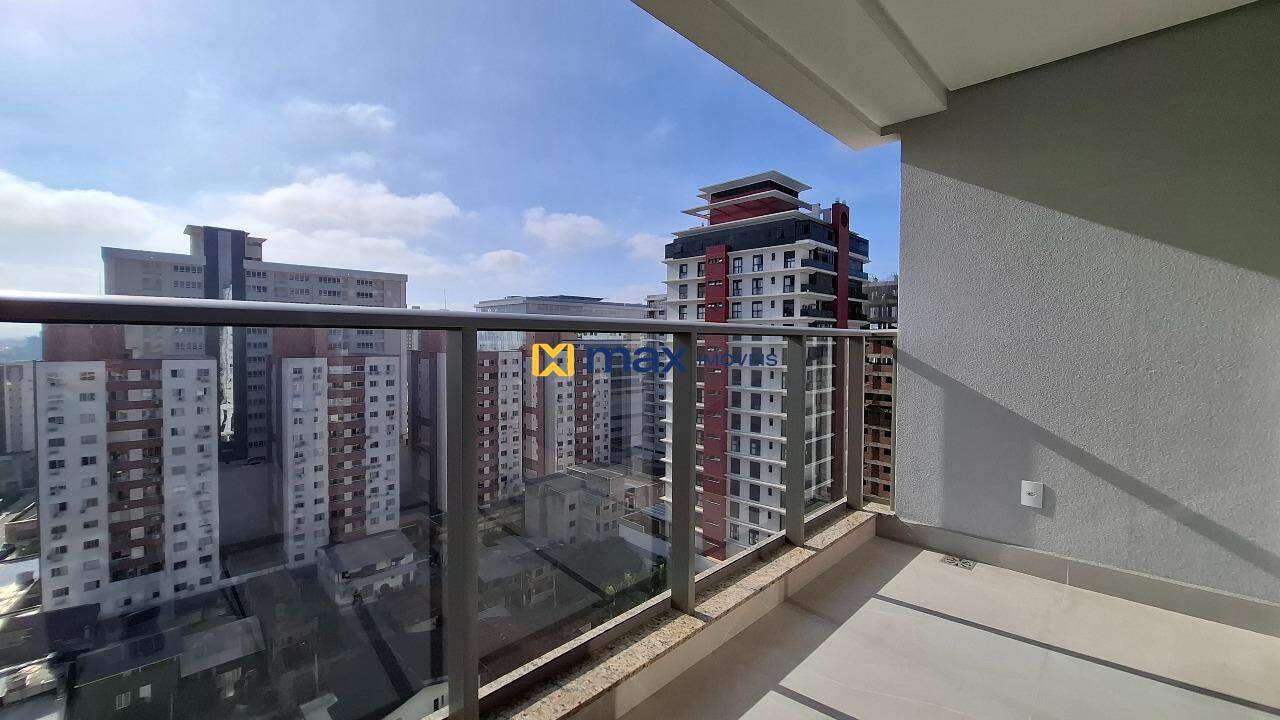 Apartamento à venda no Centro: Sacada com churrasqueira