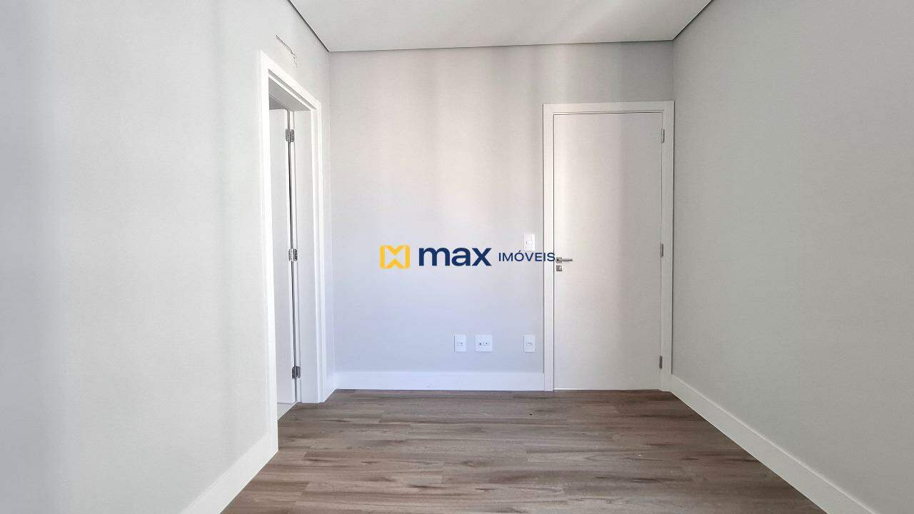 Apartamento à venda no Centro: Suíte 2