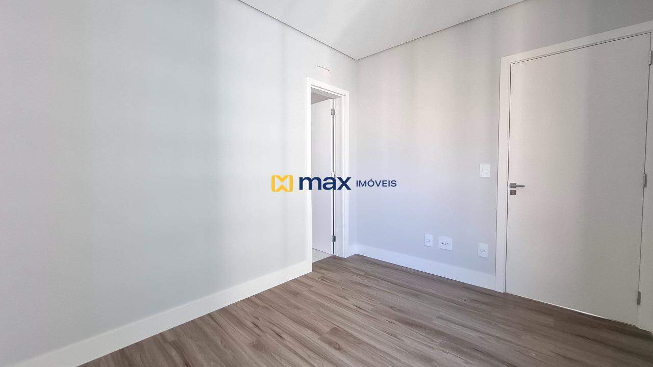 Apartamento à venda no Centro: Suíte 2