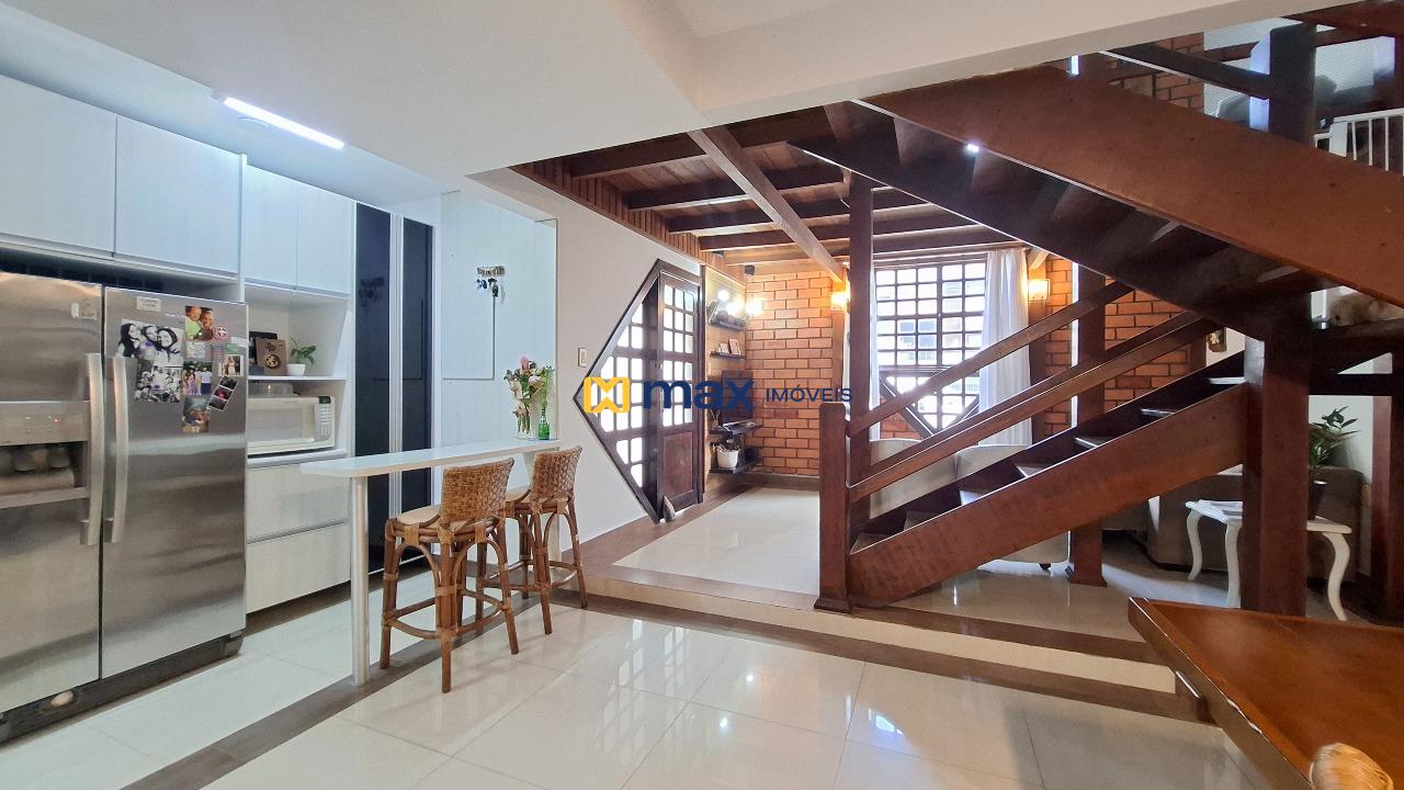 Casa à venda no Praia Brava: Living integrado