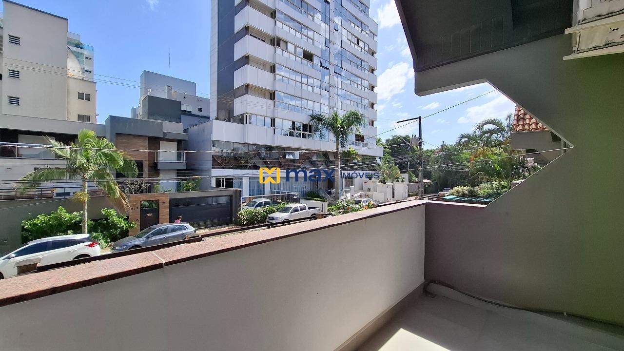 Casa à venda no Praia Brava: Sacada