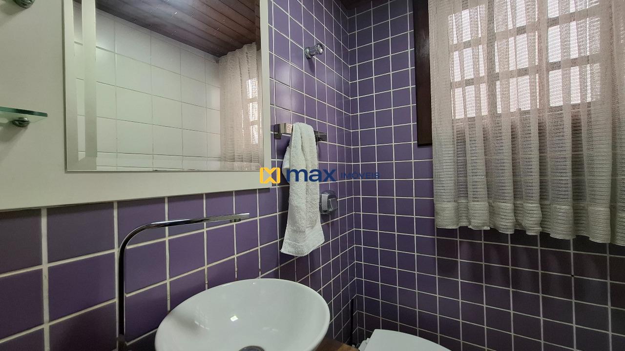 Casa à venda no Praia Brava: Lavabo