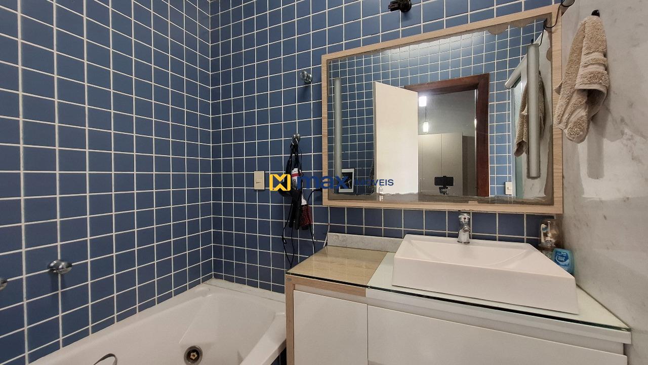 Casa à venda no Praia Brava: Banheiro suíte