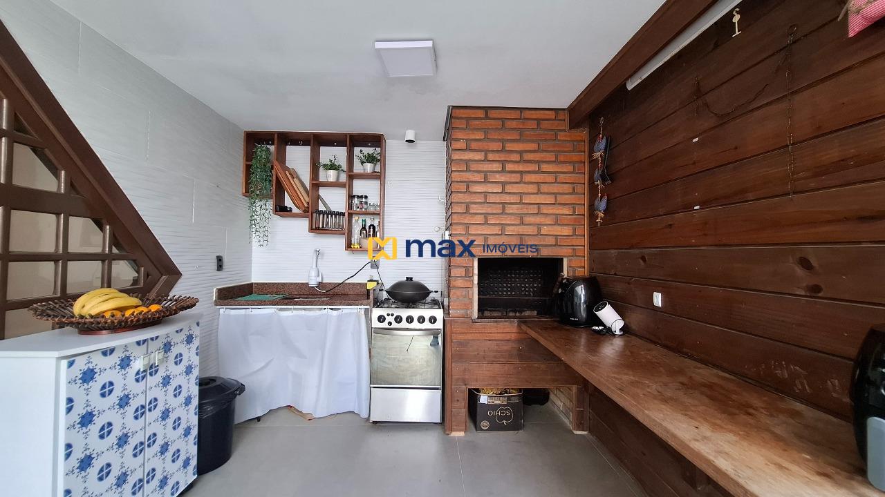 Casa à venda no Praia Brava: Espaço churrasqueira