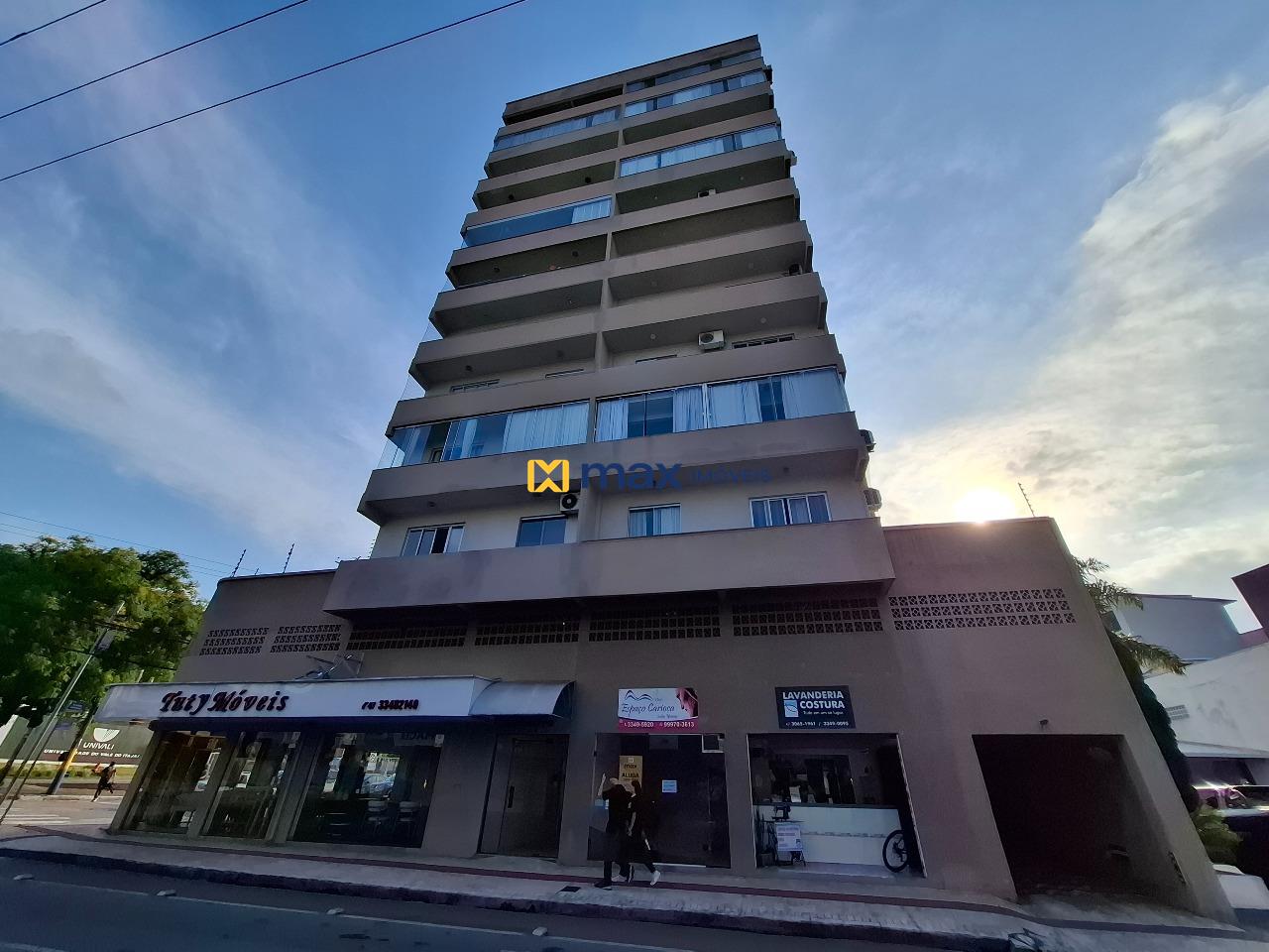 Sala para aluguel no Centro: Fachada