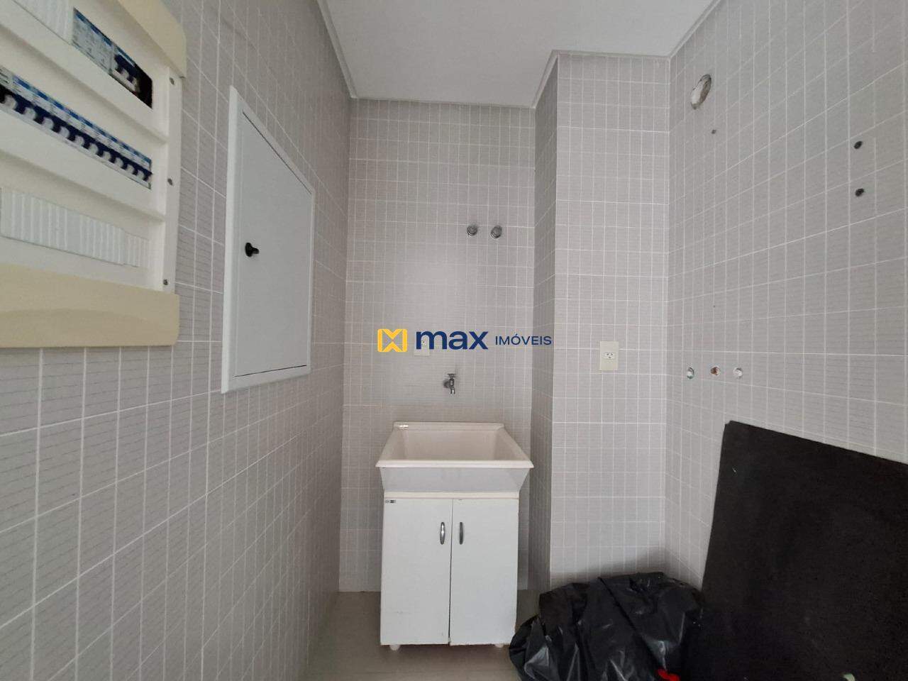 Apartamento à venda no Pioneiros: 