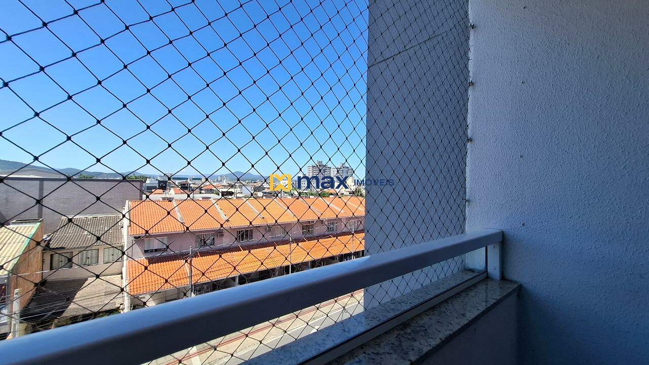 Apartamento à venda no São Vicente: Sacada com churrasqueira