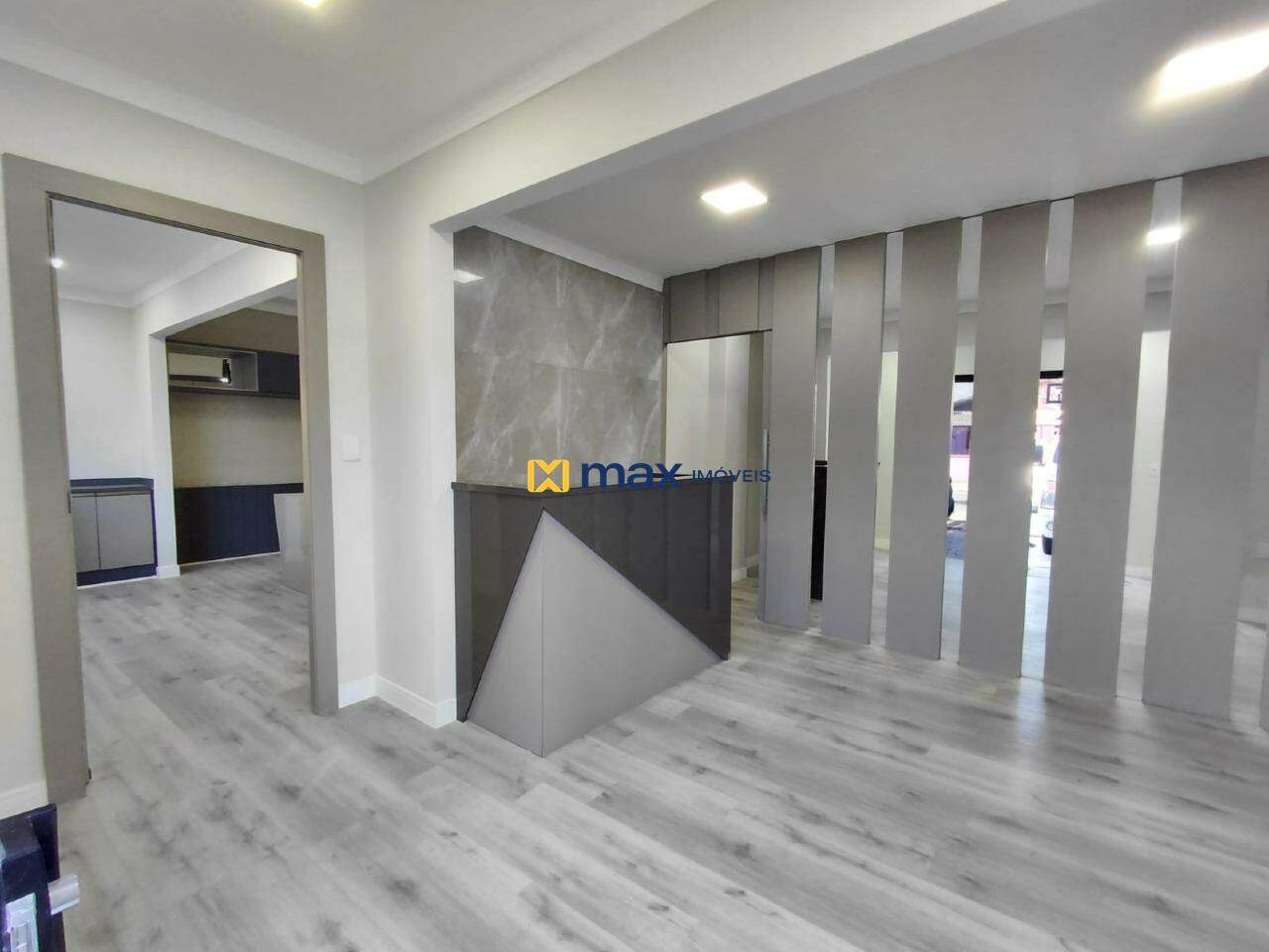 Sala para aluguel no Centro: 