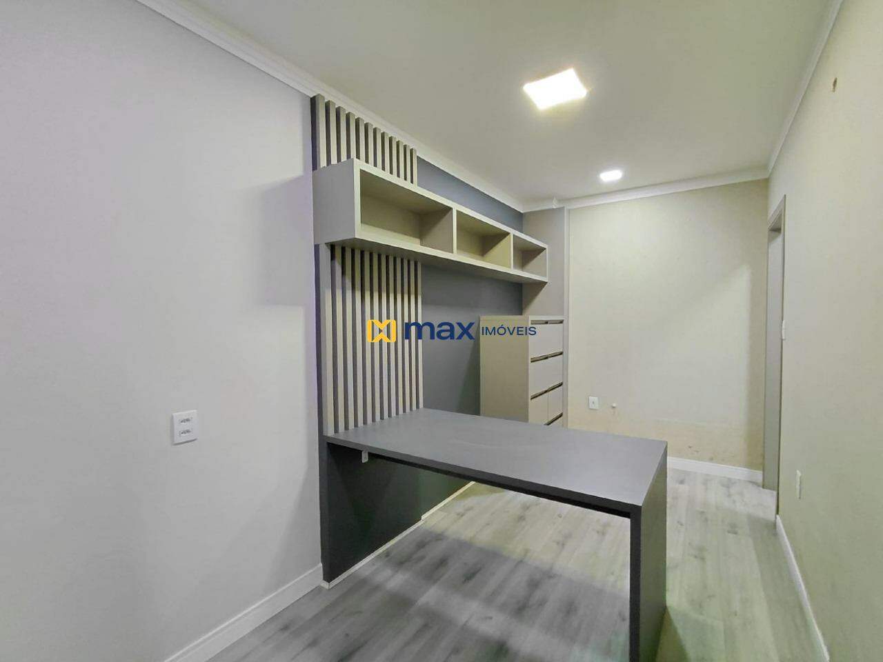 Sala para aluguel no Centro: 