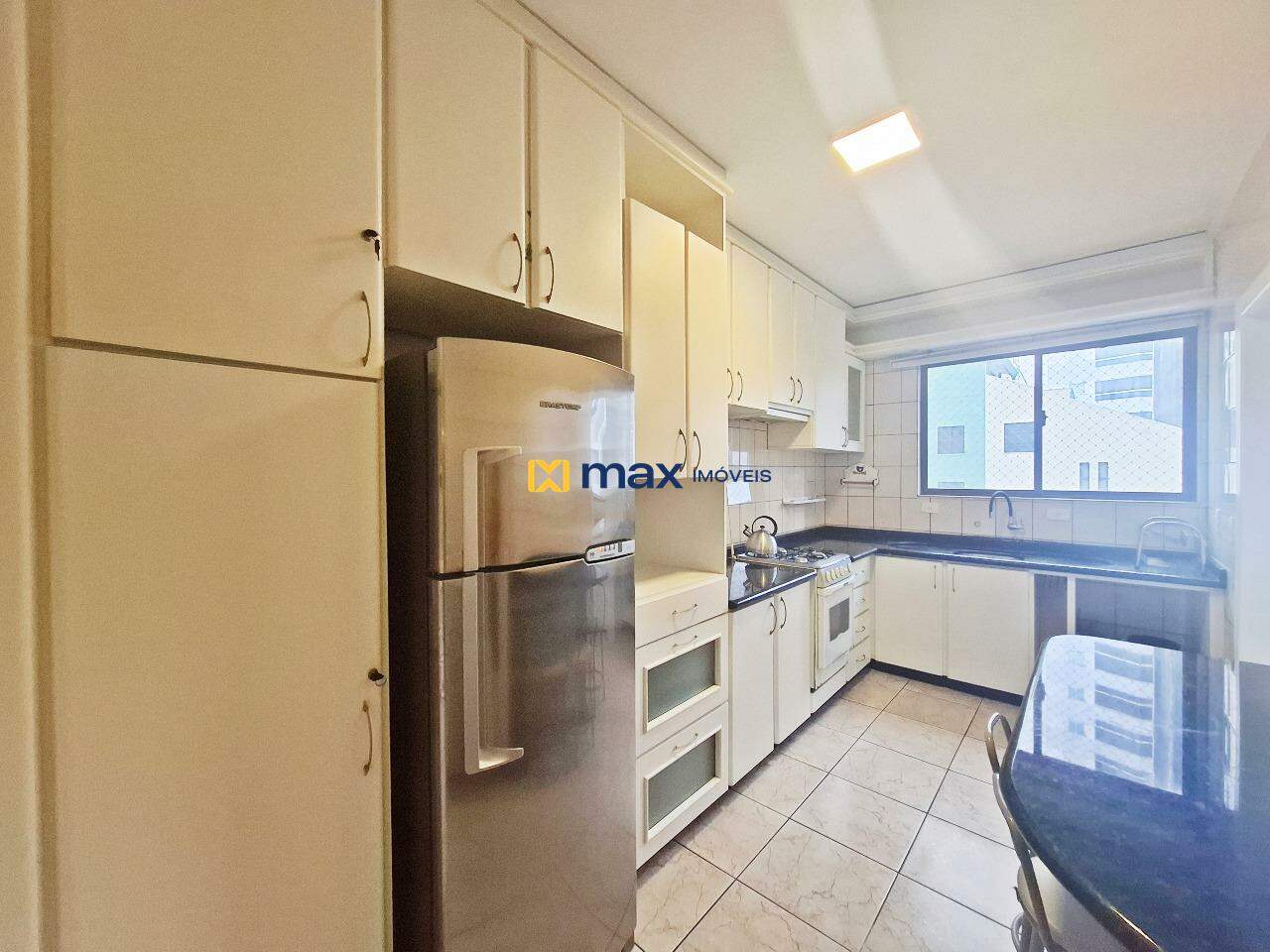 Apartamento à venda no Centro: Cozinha
