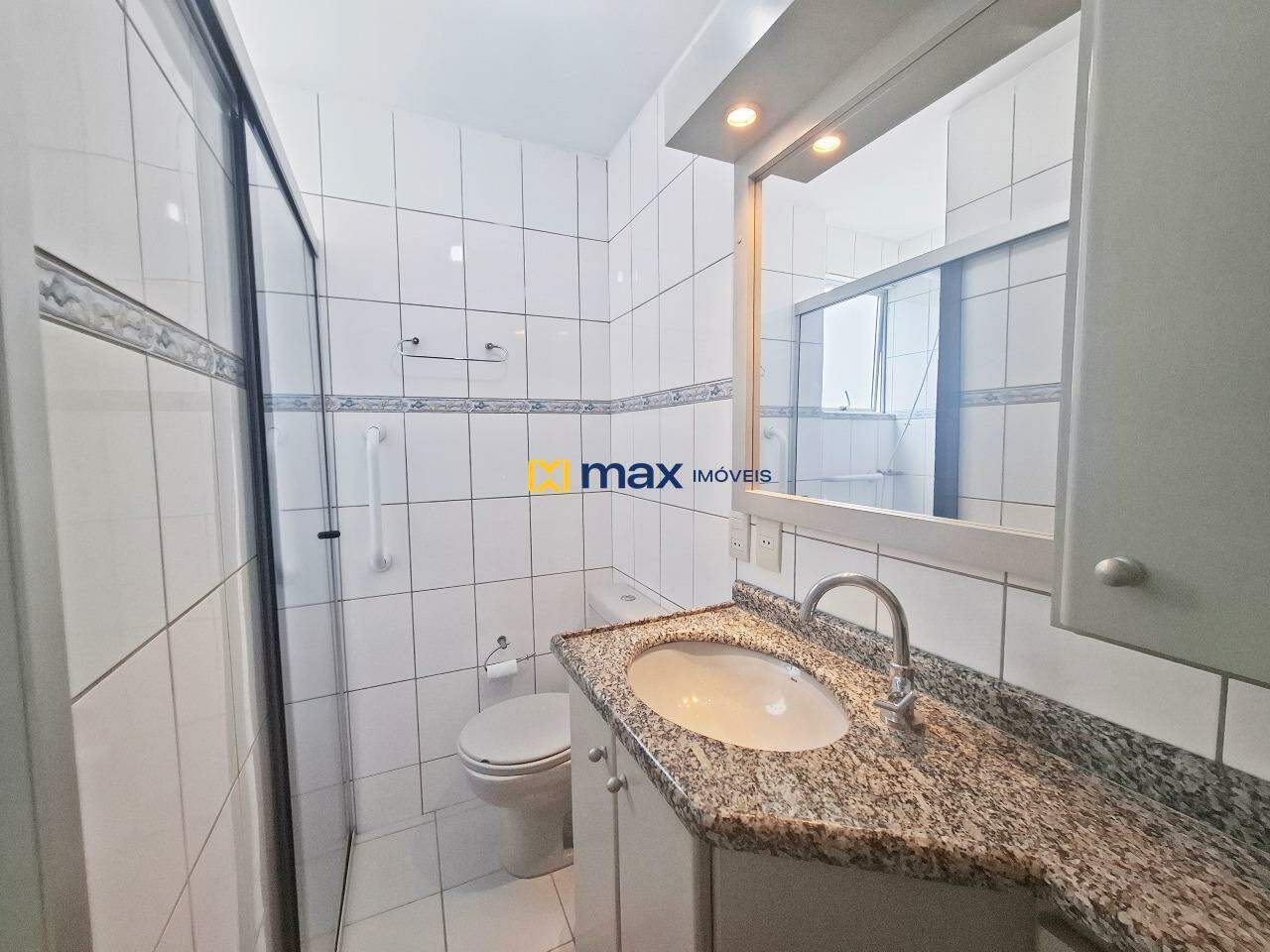 Apartamento à venda no Centro: Banheiro 1