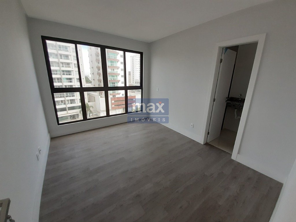 Apartamento à venda no Centro: Suíte